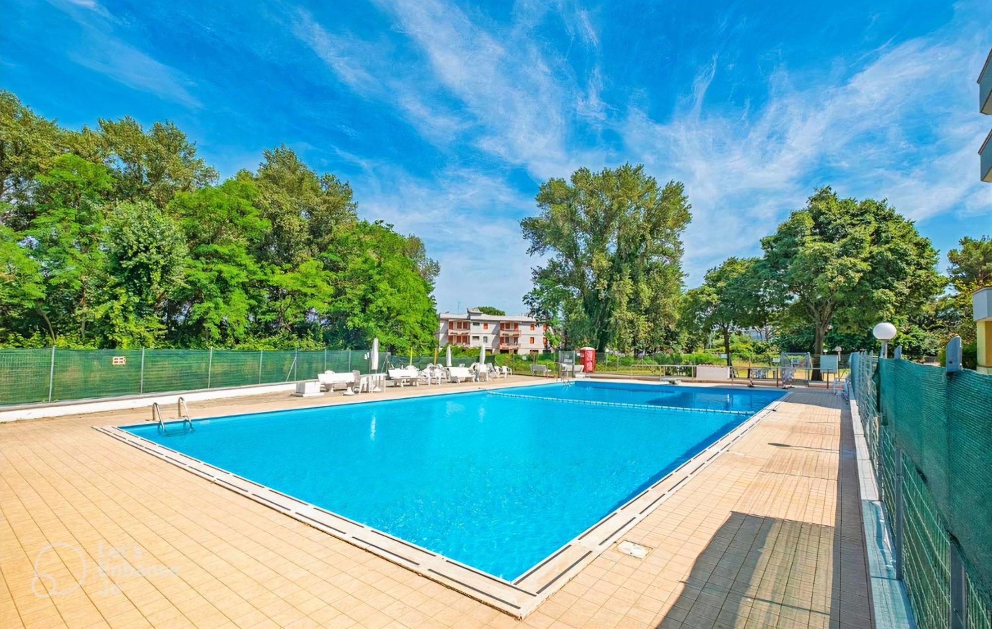 La Dolce Vita - Apartment With Shared Pool And Large Terrace Lido delle Nazioni Exterior foto